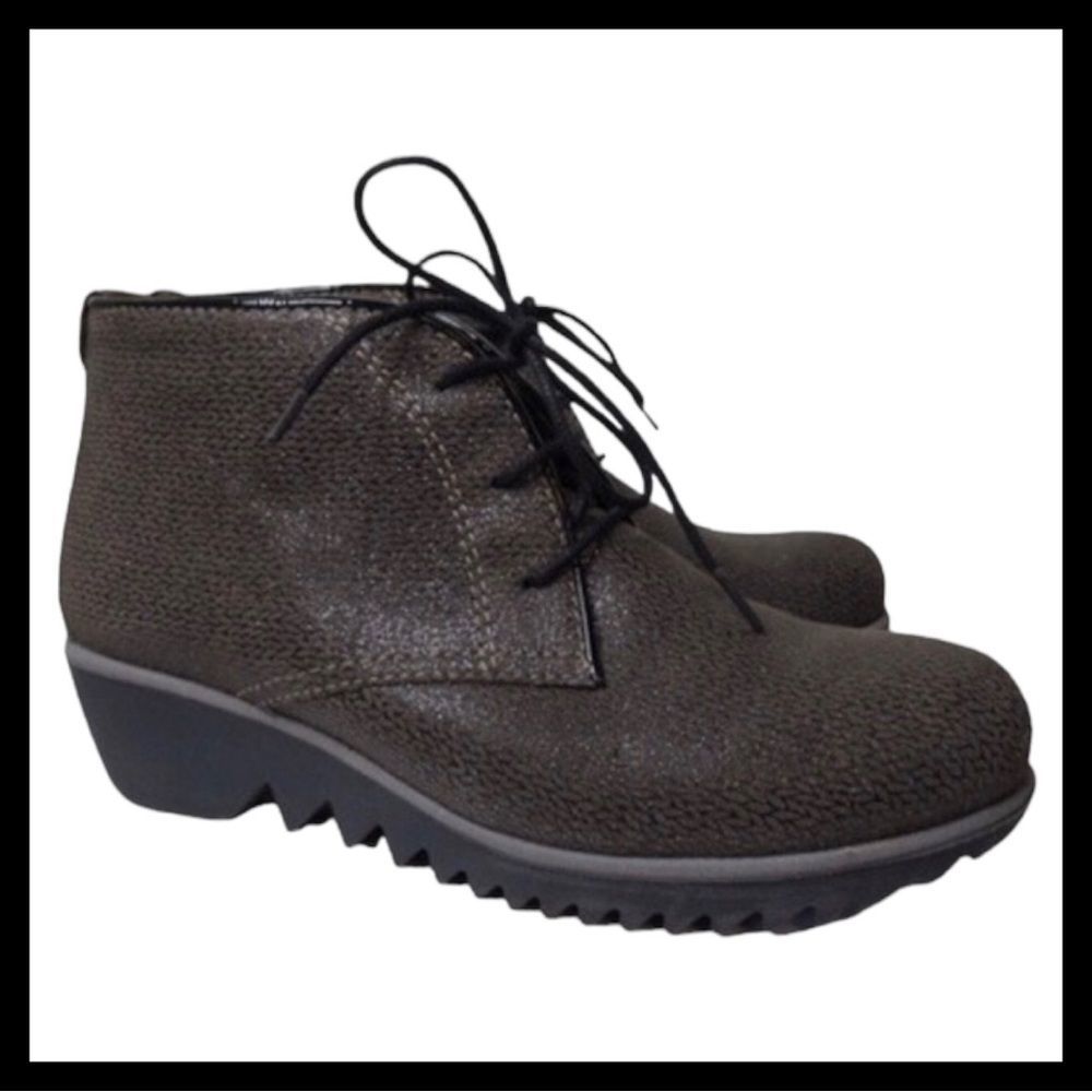 Wolky Comfort Lace up Wedge Shimmer Boots